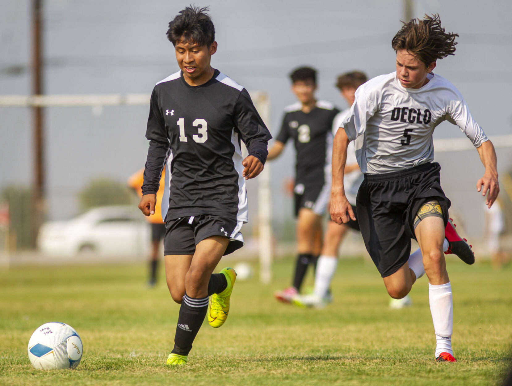 Buhl battles Declo boys soccer